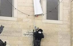 قوات الاحتلال تقتحم مسجداً في القدس وتصيب 3 مصلين
