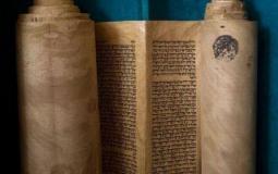 مخطوطات توراتية  تستخدم في الطقوس اليهودية