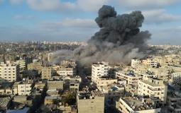 الخارجية الأمريكية تعلق على التصعيد الإسرائيلي في غزة -صورة لقصف مبنى المسحال الثقافي في القطاع أمس-