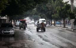 الامطار تتساقط على مدينة غزة