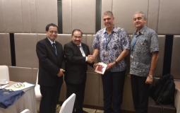 محافظ سلطة النقد  يلتقي بمسؤولي المؤسسات المالية والمصرفية الدولية في أندونيسيا