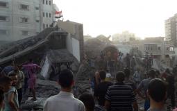 الطيران الحربي الاسرائيلي يستهدف مبنى المسحال الثقافي غزة غزة وهو يضم مكتب الجالية المصرية