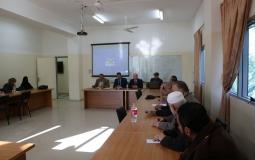 تربية الوسطى تجتمع بالمشرفين التربويين  