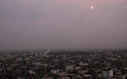 إطلاق قذيفة صاروخية من قطاع غزة - إرشيفية -