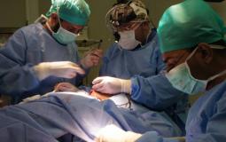 إجراء عملية جراحية- مستشفى