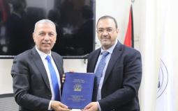 هيئة مكافحة الفساد توقع مذكرة تعاون مع المركز الفلسطيني للدراسات
