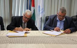 توقيع اتفاقية عقد استشاري للاشراف على الاعمال المكملة لمحطة التحلية المركزية