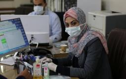 طبيبة في مختبر فحص كورونا بغزة