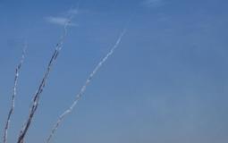 صواريخ المقاومة تنطلق تجاه غلاف غزة - أرشيفية