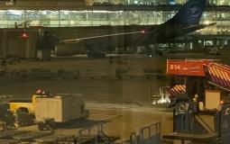 طائرة في مطار سخيبول