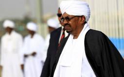 الرئيس السوداني عمر البشير يعلن حل الحكومة السودانية- ارشيفية