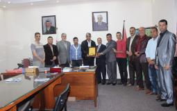 "المكتب الحركي للاقتصاديين" يُهنِّئ أبو طويلة بتعيينه عميداً لكلية الدراسات المتوسطة