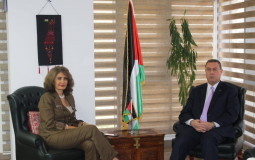 السفير الفلسطيني مع رئيس الاونروا في القاهرة