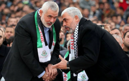 يحيى السنوار - رئيس حركة حماس في غزة واسماعيل هنية رئيس المكتب السياسي لحماس -ارشيف-