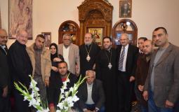 قيادة الديمقراطية تزور كنيسة الروم الأرثوذكس بغزة