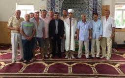 فلسطيني يبني اربعه مساجد برومانيا