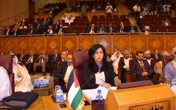 وزيرة الاقتصاد الفلسطيني عبير عودة خلال مشاركتها في المجلس الاقتصادي والاجتماعي الوزاري العربي