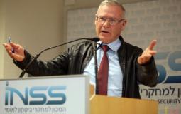 عاموس يادلين