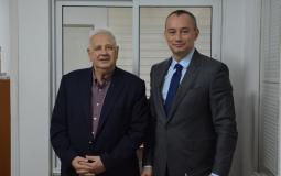  اجتماع ملادينوف مع رئيس لجنة الانتخابات في رام الله