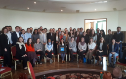 لقاء حنان عشراوي بوفد طلابي أمريكي من جامعة كولومبيا