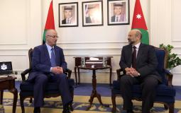 رئيس الوزراء رامي الحمد الله ونظيره الأردني عمر الرزاز 