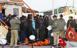 مهاجرين على الحدود التركية