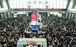 احتشاد آلاف الصينيين