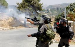 عشرات حالات الاختناق خلال قمع الاحتلال مسيرة نعلين غرب رام الله