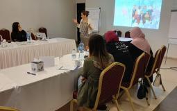 فلسطينيات تفتتح دورة الكتابة للجمهور الخارجي
