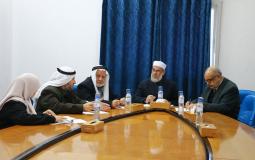 لجنة التربية بالمجلس التشريعي تناقش موضوعات صحية و تربوية