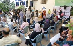لجنة العاملين بمراكز التأهيل في غزة خلال مؤتمر صحفي في بيت الصحافة