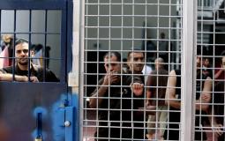 مشروع قانون إسرائيلي يتيح التفتيش العاري للمعتقلين باستخدام القوة