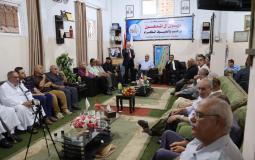 النائب العام في غزة خلال لقائه بعائلات المجدل