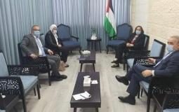 الوفد الوزاري يجتمع مع رئيس الوزراء محمد اشتية فور وصوله الى رام الله