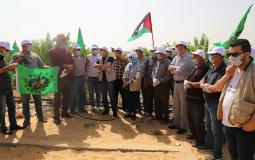 العمل الزراعي وحركة الفلاحين ينفذون زيارة ميدانية للمزارعين شرق غزة