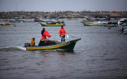 صيادون في بحر غزة ‫