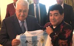 الرئيس الفلسطيني والراحل ماردونا- أرشيفية