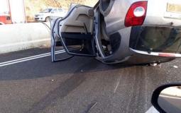 شاهد سقوط عمود إنارة على سيارة سعودي بالرياض