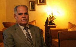 استقالة إبراهيم أبراش من رئاسة مجلس أمناء جامعة الأزهر في غزة