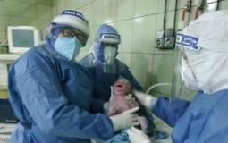 مصر..  أصغر حالة مصابة بفيروس كورونا تغادر المشفى