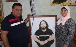 الحجز على أموال عوائل أسرى في الداخل