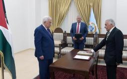 المستشار عيسى أبو شرار يؤدي اليمين القانونية أمام الرئيس محمود عباس
