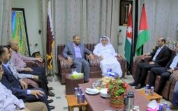 السفير القطري محمد العمادي يزور المستشفيين الأردني والمغربي بغزة