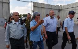افيغدور ليبرمان - وزير الأمن الاسرائيلي في معبر كرم أبو سالم جنوب قطاع غزة