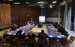 بلدية غزة تعقد أول لقاء للجنة البيئة والبنى التحتية