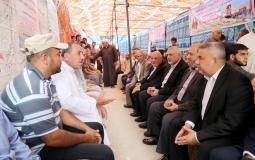 هنية يزور بيت عزاء شهيد