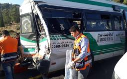 حادث سير بين حافلة فلسطينية وأخرى إسرائيلية  على طريق رام الله- نابلس