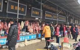 سوق في ووهان