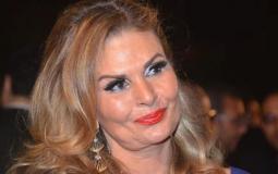 الفنانة يسرا 