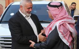 رئيس المكتب السياسي لحركة حماس إسماعيل هنية يلتقي السفير  القطري محمد العمادي في غزة